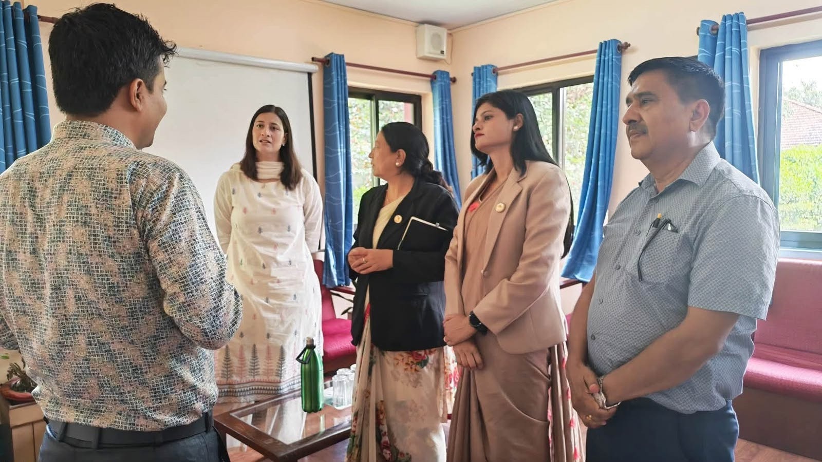 Committee discussion with staff and stakeholders during the field visit